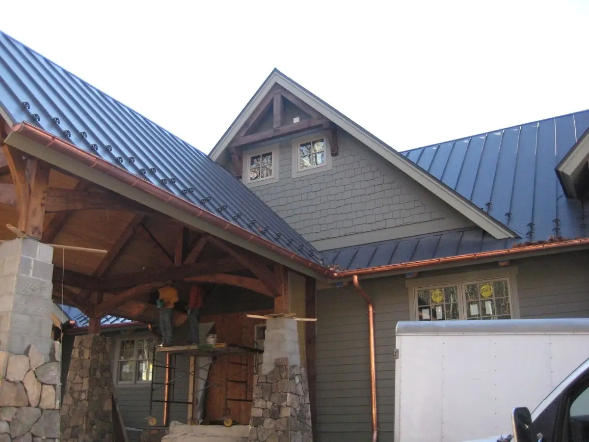 Craftsman Roofing team delivering quality roofing work in Dahlonega
